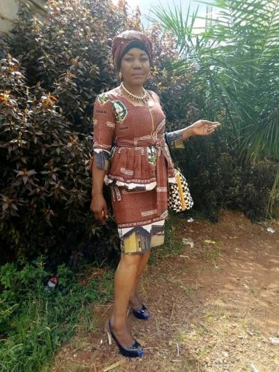 Pauline 59 years Yaounde  Cameroon