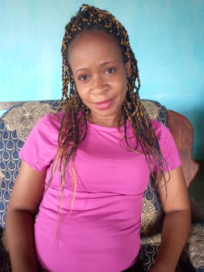 Lucette 39 Jahre Sangmelima Kamerun