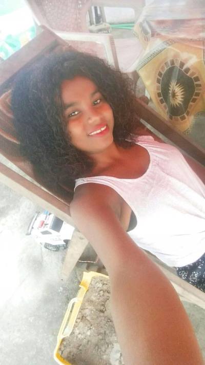 Jessica 29 ans Toamasina Madagascar