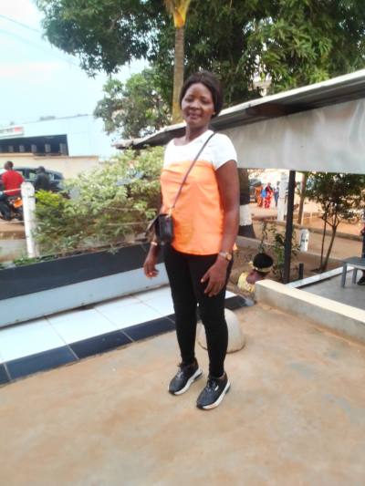 Gisele 49 ans Yaoundé  Cameroun