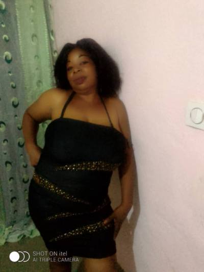Larissa 38 ans Yaoundé Cameroun