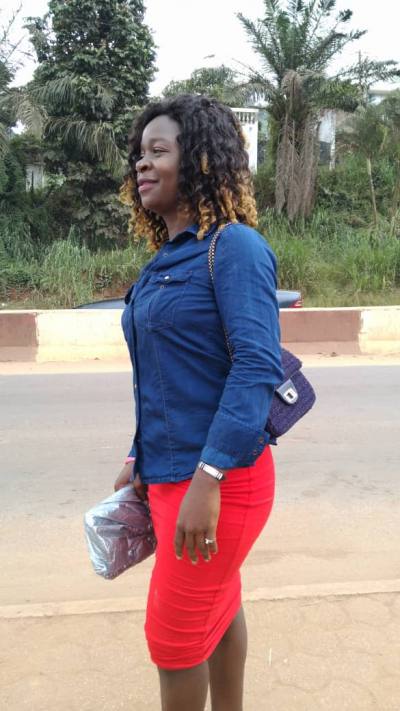 Michelle 32 years Mfoundi Cameroon