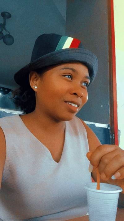 Zorah 25 ans Antsiranana Madagascar