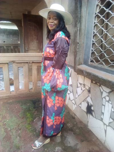 Anne marie 54 Jahre Yaounde  Kamerun