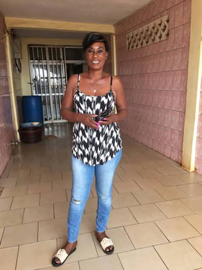 Henriette 51 Jahre Yaounde 5 Kamerun