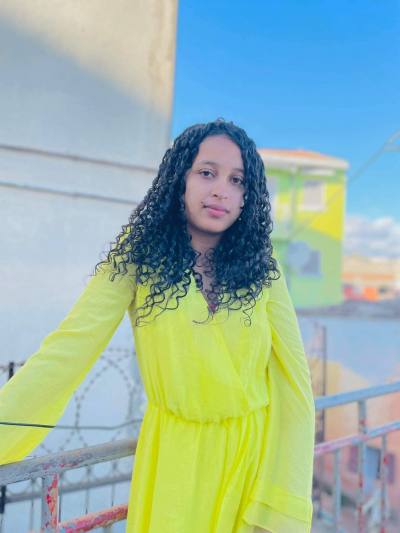 Fazela 24 ans Tananarivo Madagascar