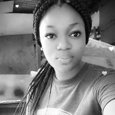 Christelle 28 ans Yaoundé Cameroun