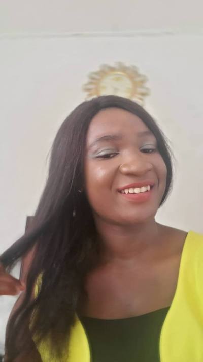Samantha  23 ans Limbe  Cameroun