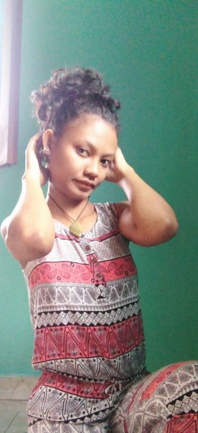 Fabiola 20 Jahre Toamasina Madagaskar