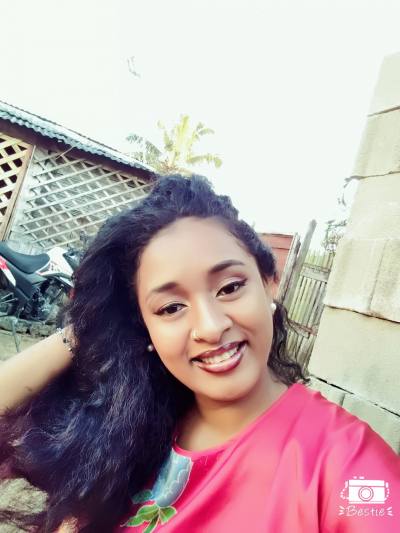 Gabie 29 ans Tamatave Madagascar