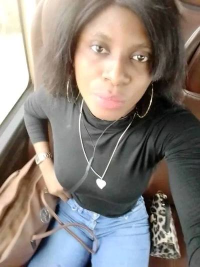 Gaelle 33 ans Douala Cameroun
