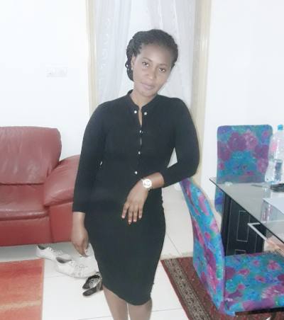 Lyne 37 Jahre Yaoundé  Kamerun