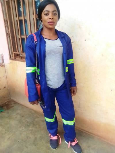 Doris 23 ans Mefou Et Afamba Cameroun