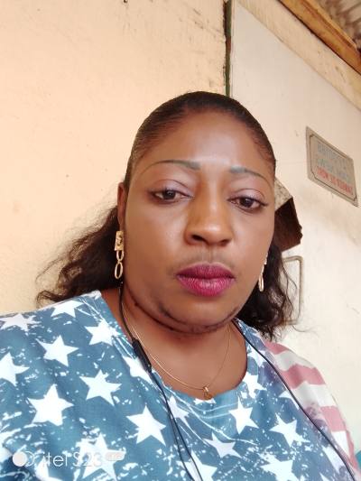 Cecile 43 years Yaoundé Cameroon