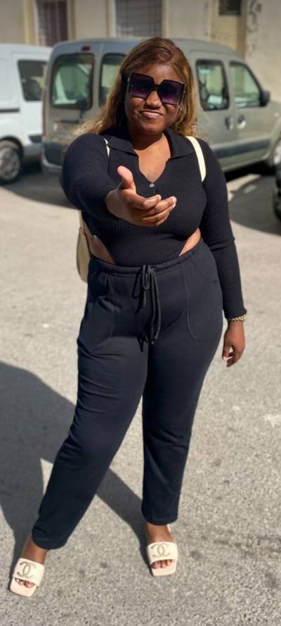Marwa 22 ans Manitoba Canada