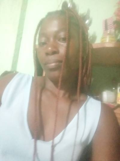 Carine Site de rencontre femme black Cameroun rencontres célibataires 27 ans