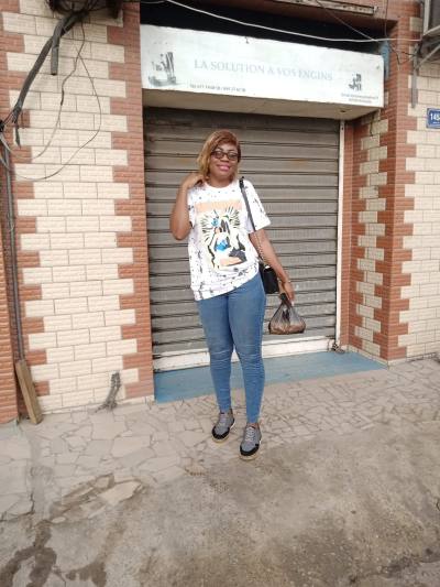 Celestine 38 ans Africaine  Cameroun