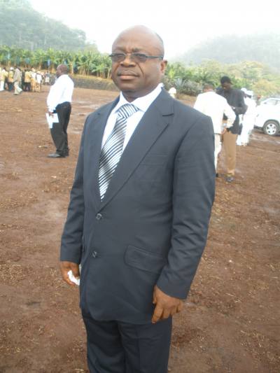 Bernard 64 Jahre Douala Kamerun