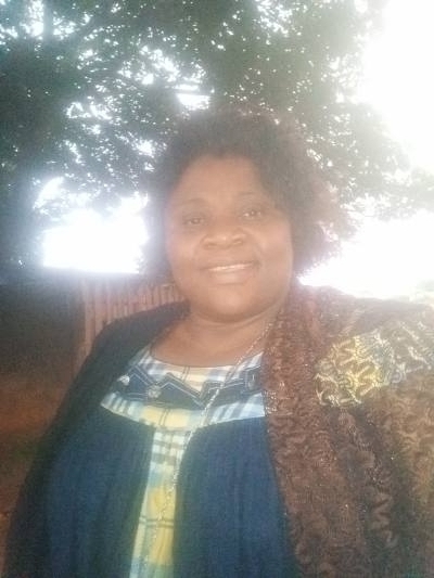 Elisabeth 42 Jahre Yaoundé Kamerun