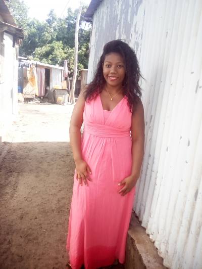 Sylvie 26 ans Vohemar Madagascar