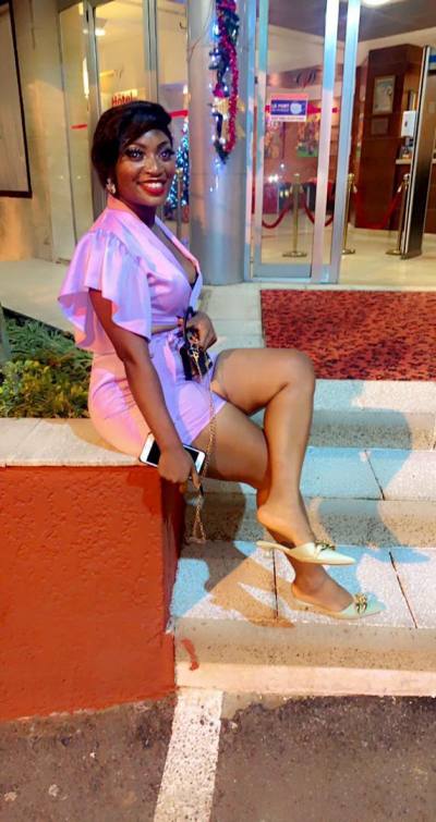 Juliette 22 ans Yaoundé Cameroun