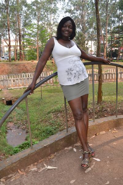 Thérèse 54 ans Yaoundé 4 Cameroun