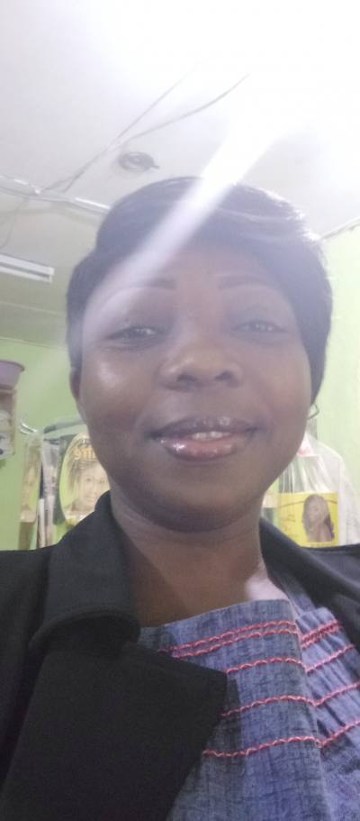 Anne 48 Jahre Libreville Gabun