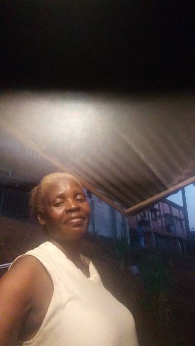 Florin  52 years Célibataire Cameroon