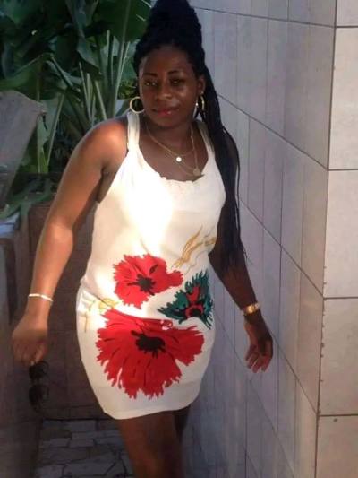 Charlaine 39 ans Douala Cameroun