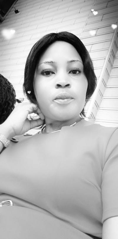 Christine 31 Jahre Ewodo Kamerun