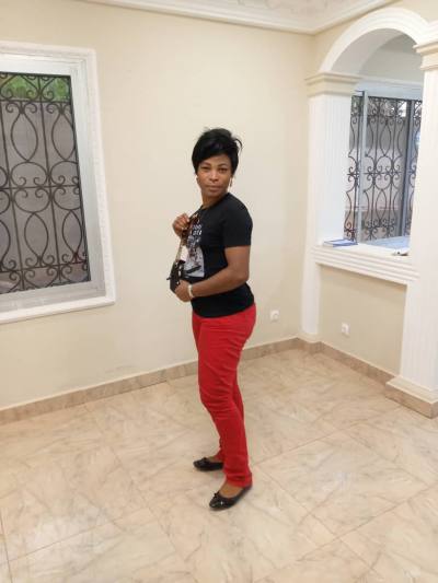 Pauline 34 ans Yaoundé Cameroun