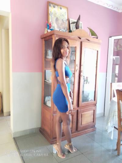 Valerie 26 ans Tamatave  Madagascar