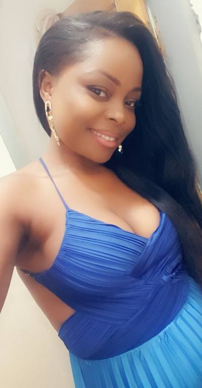 Christiane 31 Jahre Douala Kamerun