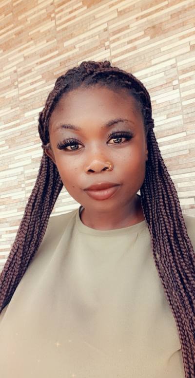 Viviane 35 ans Douala  Cameroun