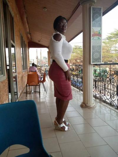 Diane 34 ans Yaounde Cameroun