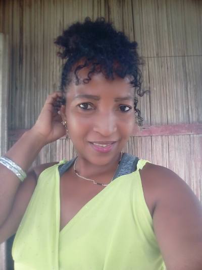 Soraya 42 ans Ambanja Madagascar