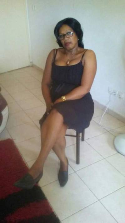 Antoinette 55 years Libreville Gabon