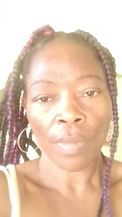 Juliette  48 ans Yaoundé  Cameroun