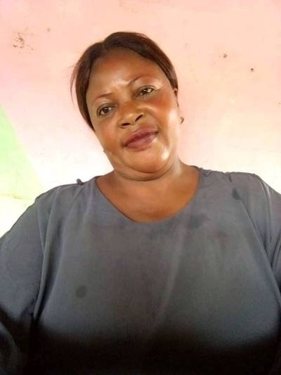 Mireille 51 Jahre Yaoundé  Kamerun