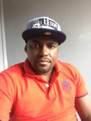 Achille 41 ans Douala Cameroun
