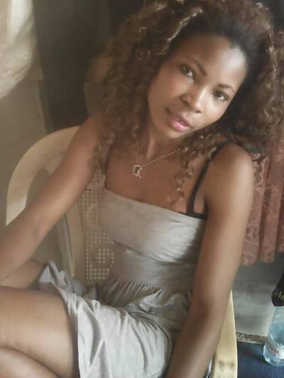 Nathalie 31 ans Yaoundé Cameroun