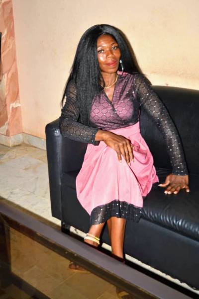 Louisa 38 ans Centre Cameroun