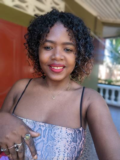 Olisca 24 ans Ambilobe  Madagascar