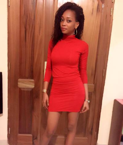 Justine 33 ans Lomé Togo