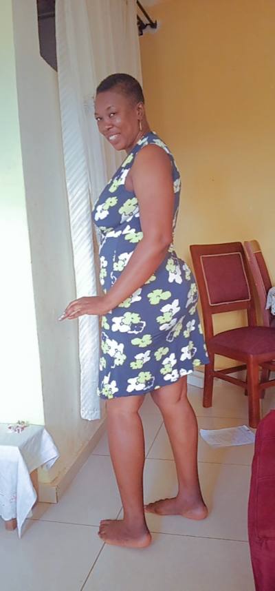 Marie 50 ans Douala Cameroun