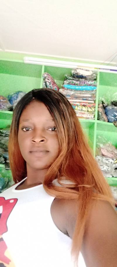 Adjara 28 ans Koudougou Burkina Faso