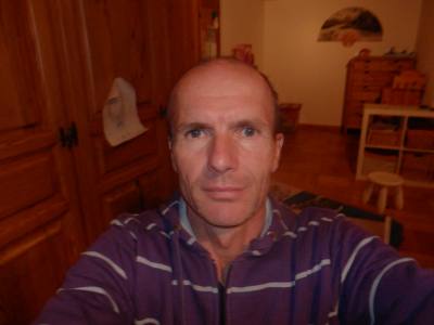 Vincent 56 ans Corcelle Suisse