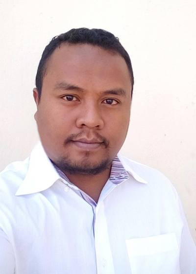 Manitra 33 ans Talatamaty Madagascar