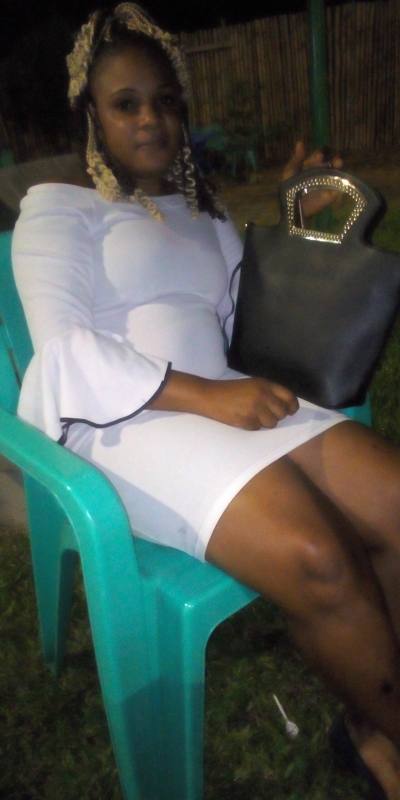Ingrid 30 years Bassaa Cameroun