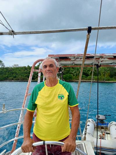 Bernard 69 Jahre Papeete  Französisch Polynesien